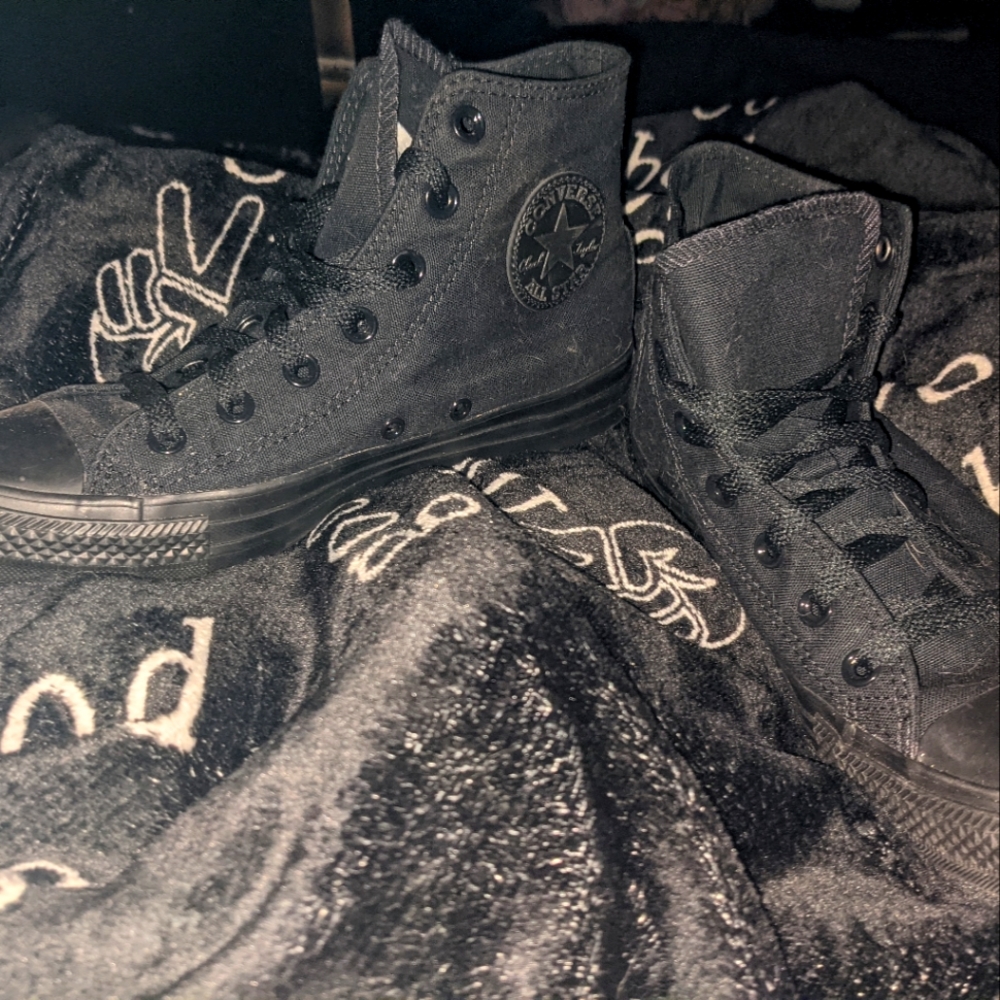 Black/Black Converse high tops
